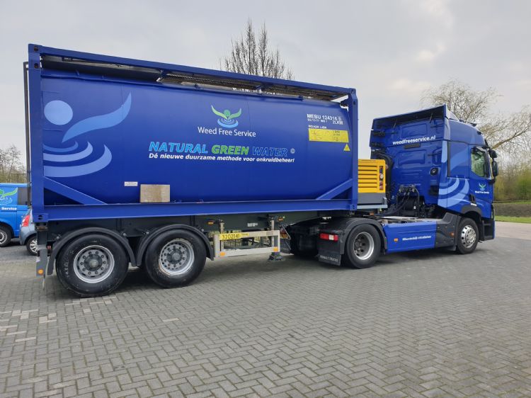 Met de nieuwe bulkmethode invasieve exoten bestrijden. Met de nieuwe bulkmethode invasieve exoten bestrijden.