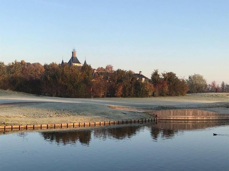 De Nieuwegeinse Golfclub gaat verder als The Mondial International Golf & Short Game Center. Bron foto: Oosthoek Groep. De Nieuwegeinse Golfclub gaat verder als The Mondial International Golf & Short Game Center. Bron foto: Oosthoek Groep.
