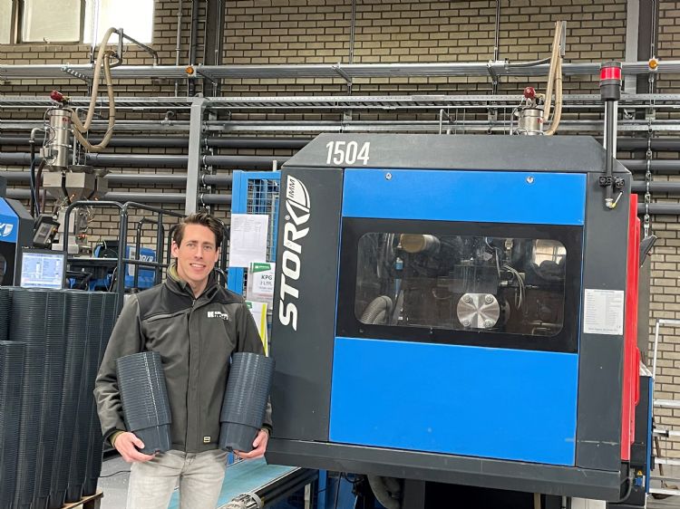 Luc Snijders is de derde generatie die aan het roer staat van het familiebedrijf Kreuwel Plastics Almelo BV.